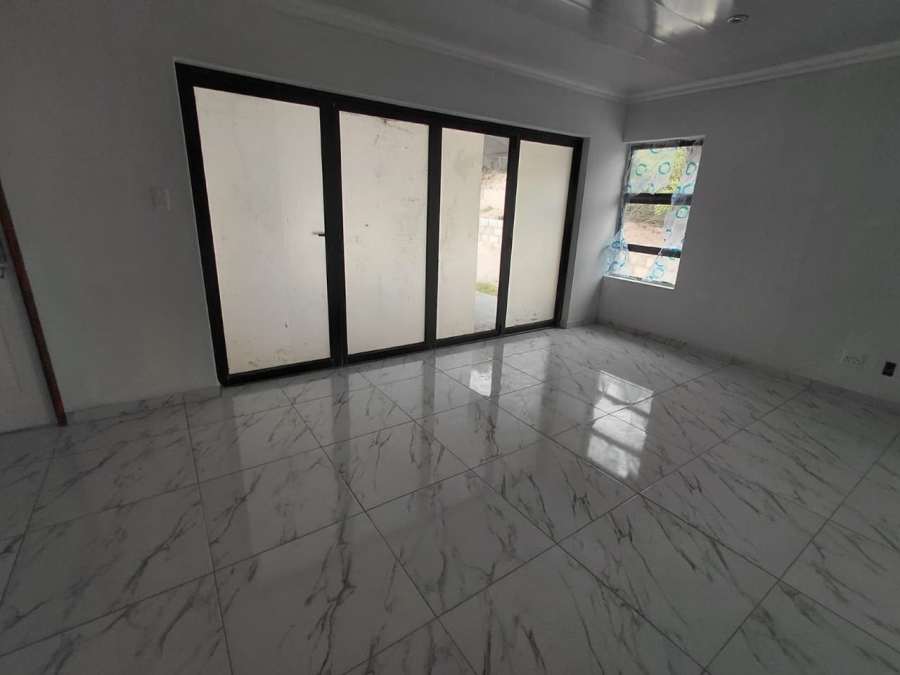 3 Bedroom Property for Sale in Paradise Beach Eastern Cape